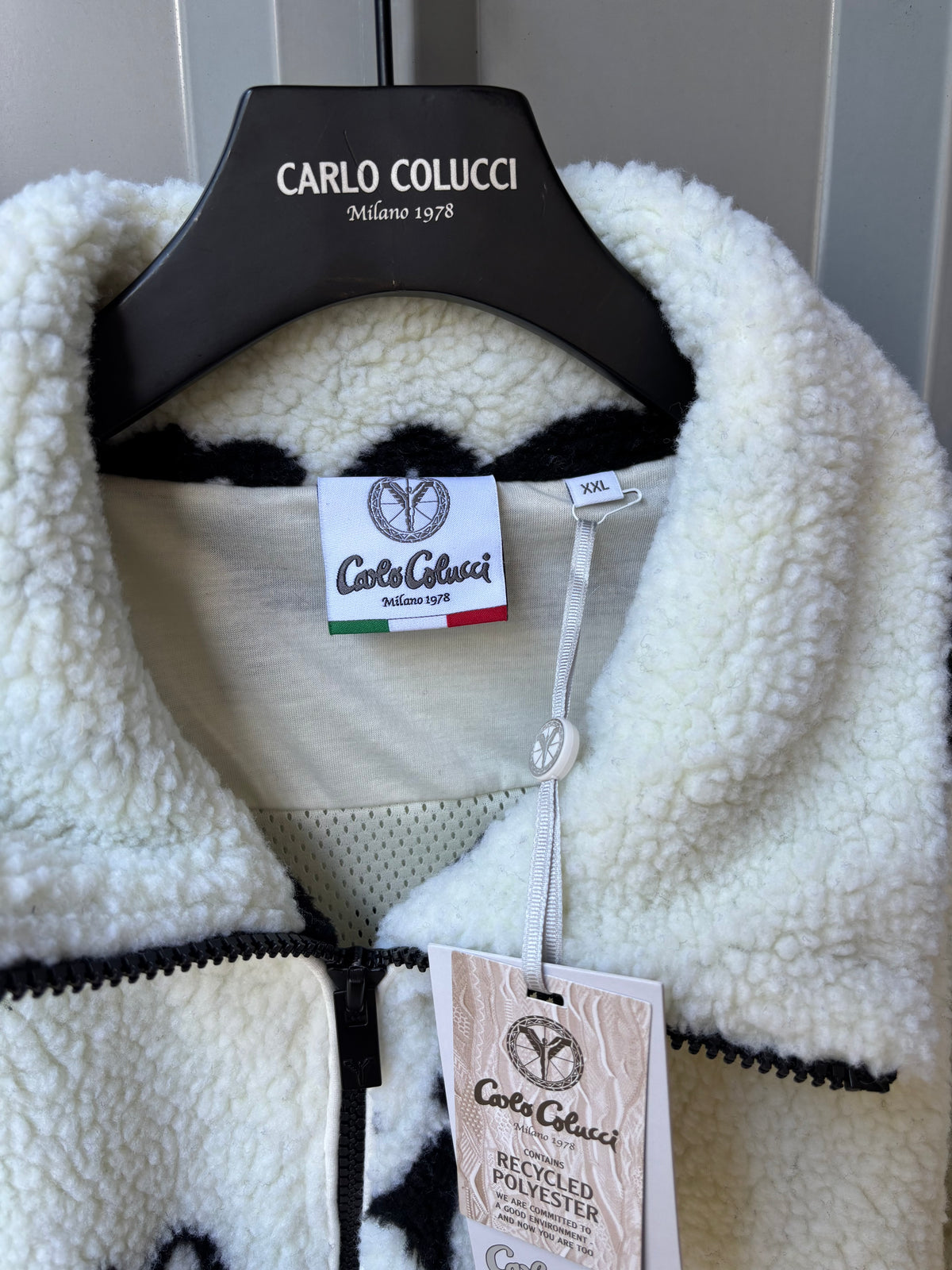 Carlo Colucci Fleecejacke Offwhite – Milano 1978 – AOP Print