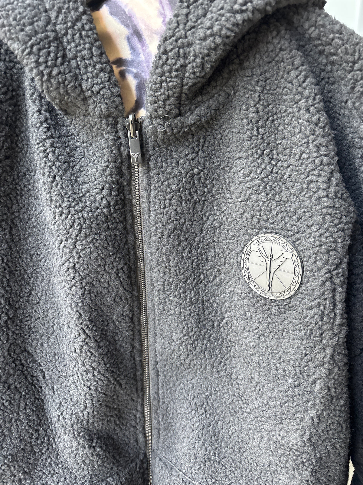 Carlo Colucci Teddyjacke – Reversible – Liquid Stitches