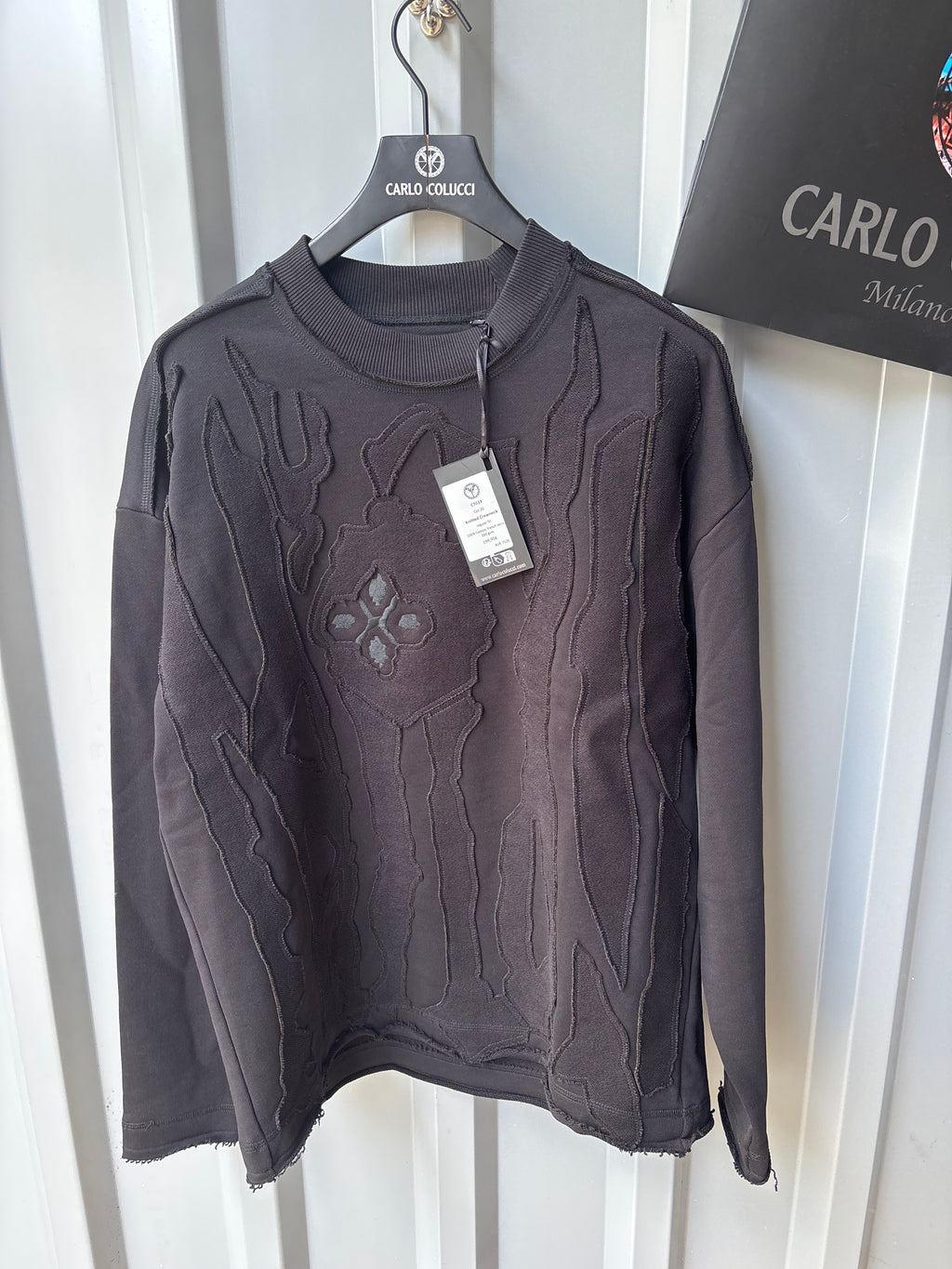 Carlo Colucci  Sweatshirt – Anthrazit/Schwarz – Ton-in-Ton 3D-Muster