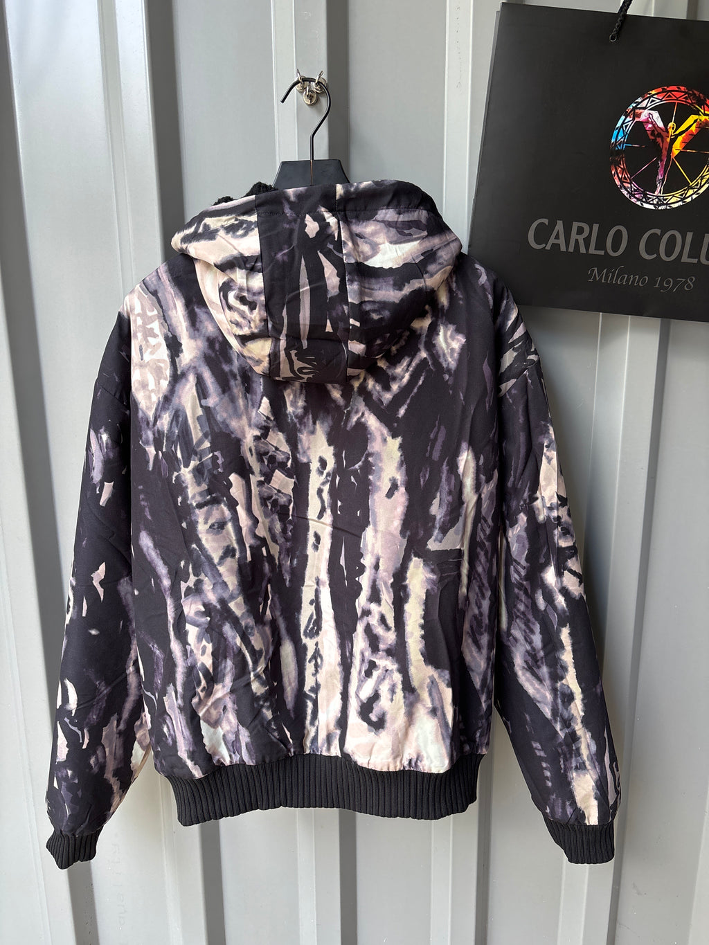 Carlo Colucci Teddyjacke – Reversible – Liquid Stitches