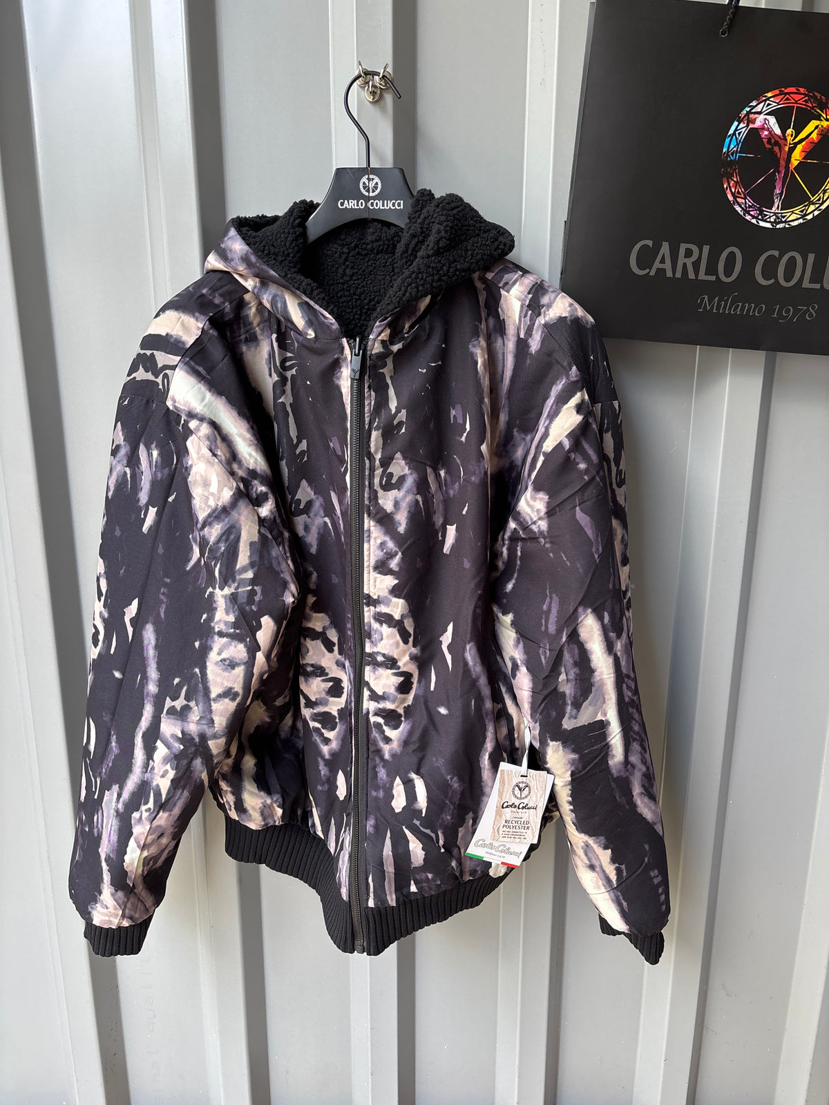 Carlo Colucci Teddyjacke – Reversible – Liquid Stitches
