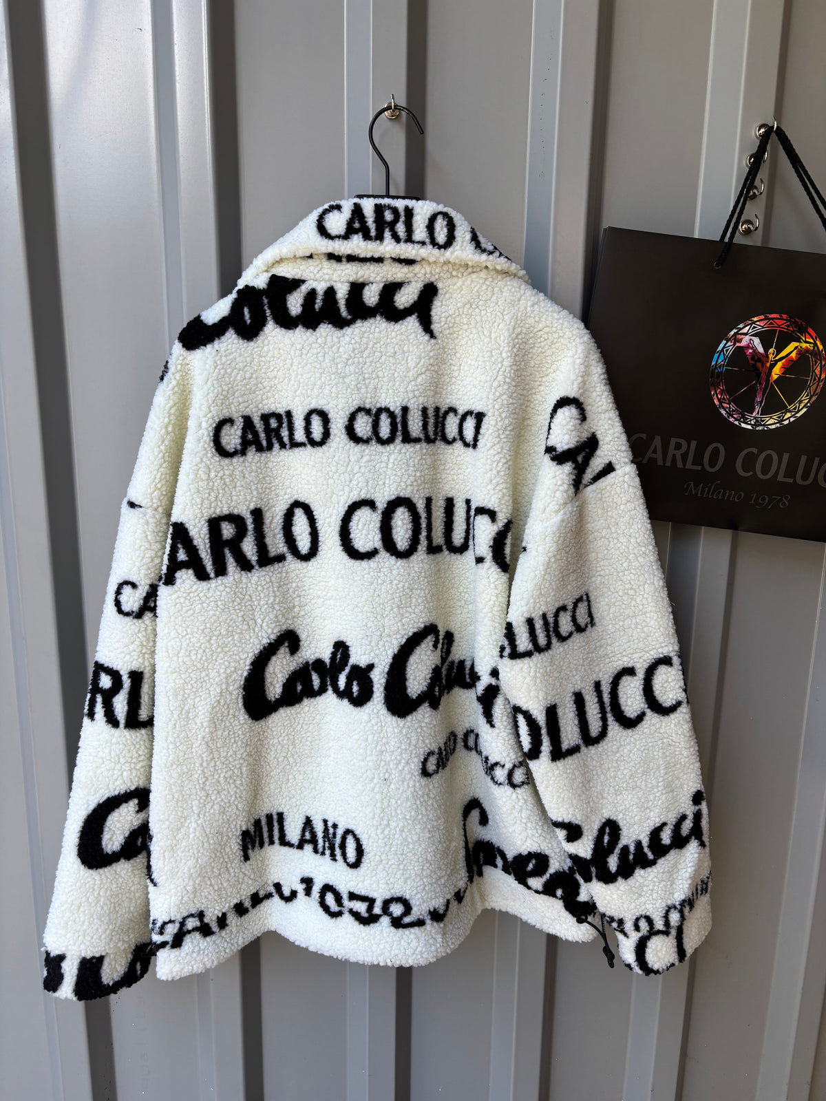 Carlo Colucci Fleecejacke Offwhite – Milano 1978 – AOP Print