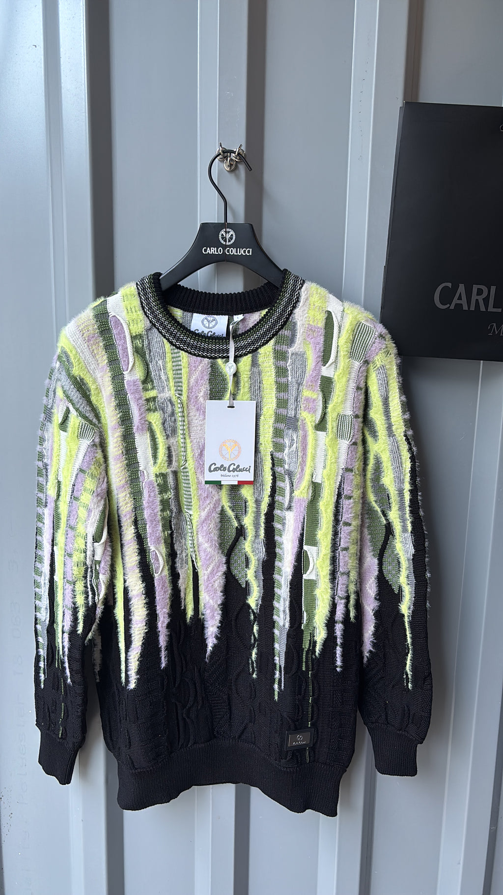 Carlo Colucci Strickpullover – Black/Lime/Lilac mit Fluffy Garn