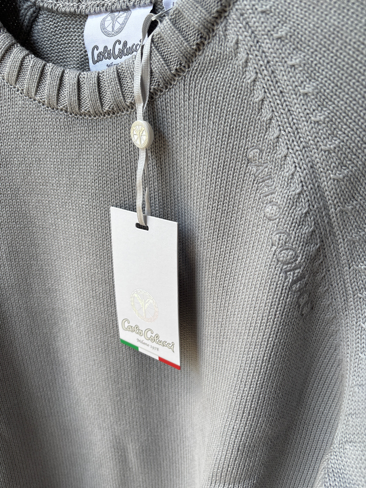 Carlo Colucci Strickpullover – Hellgrau – Feinstrick – Designer Pullover
