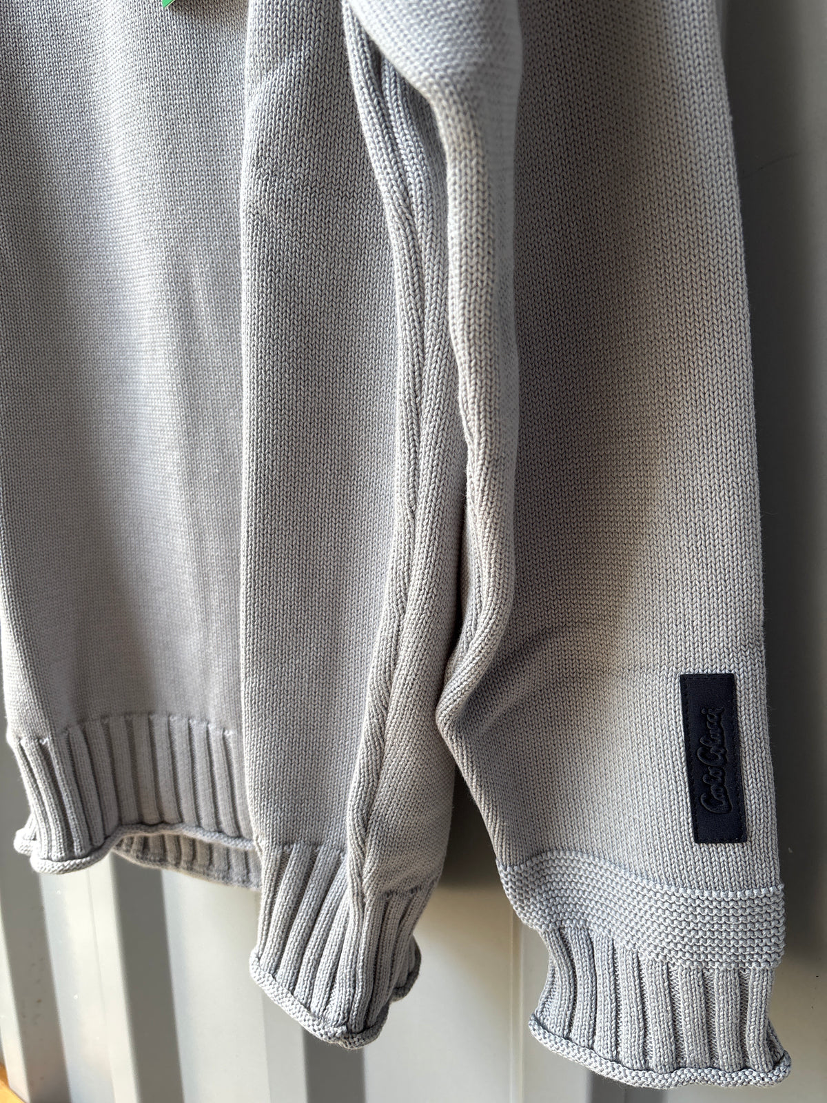 Carlo Colucci Strickpullover – Hellgrau – Feinstrick – Designer Pullover
